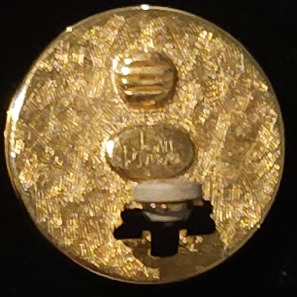 Joan Rivers faux amber clip on earrings - Picture 3 of 6